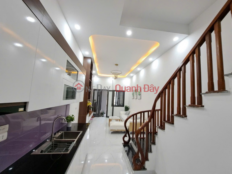 đ 7.8 Billion Selling a meticulously built house on Nguyen Van Troi - Thanh Xuan, a beautiful house. Area: 38m x 4 floors - price over 7 billion.