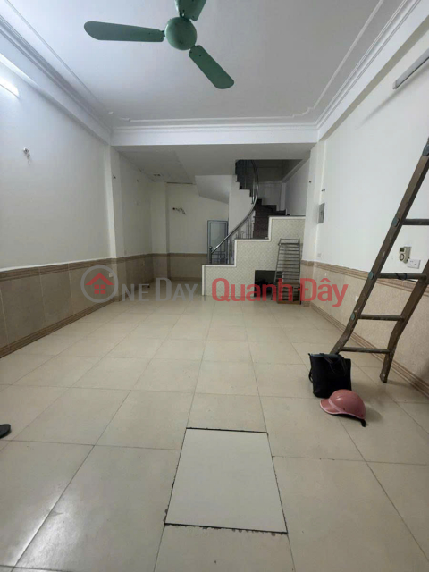 HOUSE FOR SALE 4 FLOORS - 60M² - 6M FRONTAGE - PRICE ONLY 6.9 BILLION - car parking at door THACH CAU - LONG BIEN _0