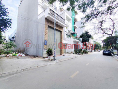 Land plot on Dang Ma La - Quan Nam road - 100m² - 5m frontage - extremely rare _0