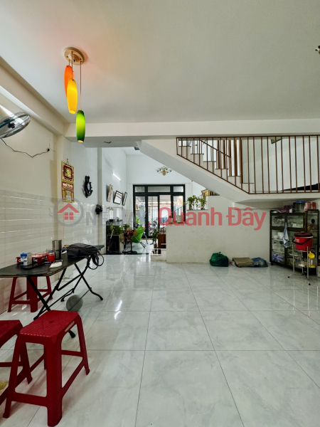 , Please Select, Residential Sales Listings đ 4.8 Billion