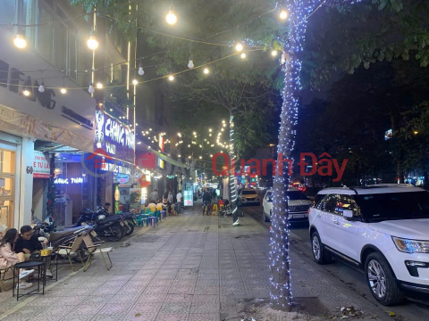 O Cho Dua street frontage, Dong Da, 66m2, 1 alley behind, sidewalk for soccer, business, very good cash flow _0