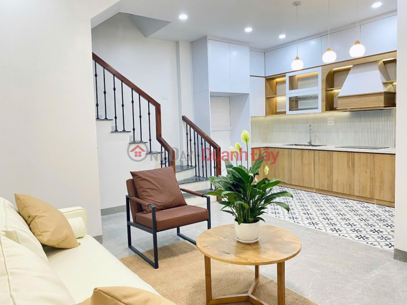 House for sale on Pham Van Dong - Xuan Dinh Ward 37 meters 5 floors 10.5 billion Sales Listings