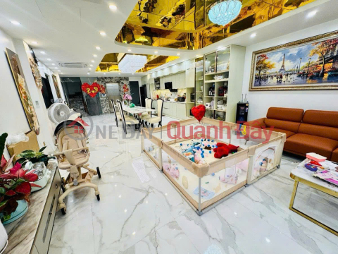 HOA HẬU PHỐ TRẠM - MỚI KÍNH KOONG - 8 TẦNG - THANG MÁY - GARA 2 Ô TÔ , NỘI THẤT CAO CẤP _0