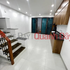 BÁN NHÀ: Trần Cung .DT: 35m2 - 5 tầng - MT 4m - 5.8 tỷ _0