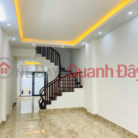 Nhà Tứ Hiệp 35m2 5 tầng ngay sát chợ, kinh doanh. chỉ 4.xx tỷ _0