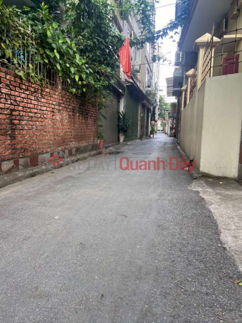House for sale C4 in Viet Hung Long Bien, 1 house away from the car-avoiding road, area 35m, 4 billion 9 _0