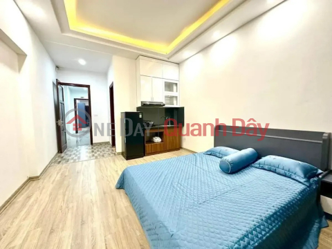 Selling apartment on Cau Giay street, car, fully furnished, elevator, 76m2, 15.8 billion _0