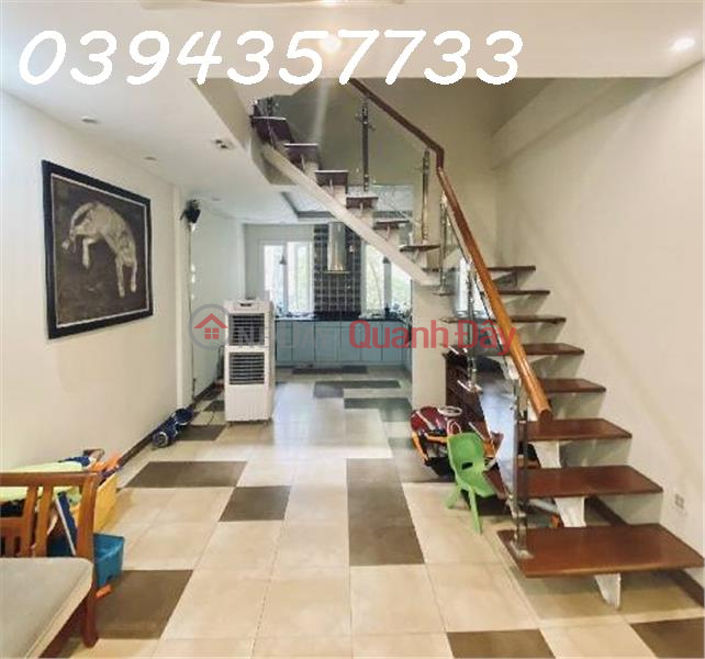 TOWNHOUSE FOR SALE ON TRAN QUOC HOAN - CAR LOT, 40M2 x 6 FLOORS, ALLEY, OVER 14 BILLION Sales Listings