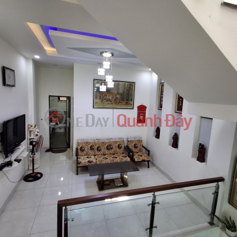 BEAUTIFUL 3-STOREY HOUSE WITH 3 BEDROOMS – 20M FROM MAIN ROAD – CENTER OF HAI CHAU – ONLY 5.8 BILLION _0