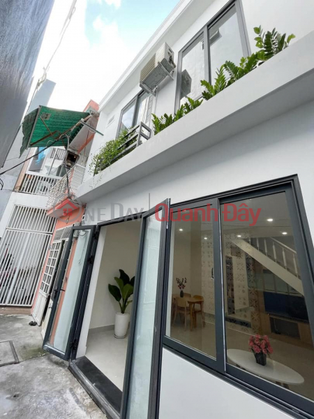 Owner sells a dedicated house with 2 bedrooms, 2 bathrooms, fully furnished, right at K311 Nguyen Hoang, Binh Thuan, Hai Chau | Vietnam Sales đ 2 Billion