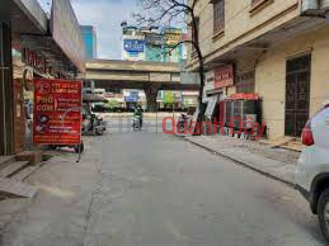 The owner sells a house divided into a lot on Nguyen Xien alley with an area of 69m2 for 8.2 billion _0