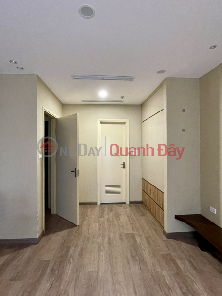 đ 7.9 Billion 7.9 billion VND - QUICK SALE 2-bedroom apartment in Hapulico Complex, building 17T4, 86m2, spacious southeast-facing balcony.