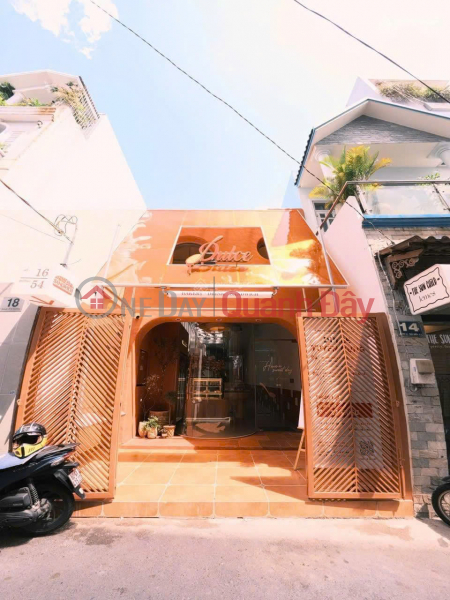 AFFORDABLE TOWNHOUSE IN THAO DIEN NEAR THE SAIGON RIVER Sales Listings