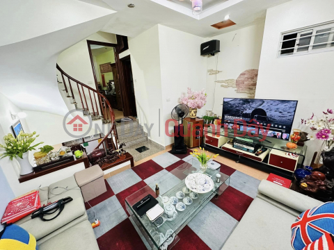 Beautiful house right at Hoang Ngan, Cau Giay, 20M Street, 42m2 x 5T, Area 4.5m, Approximately 7 billion _0