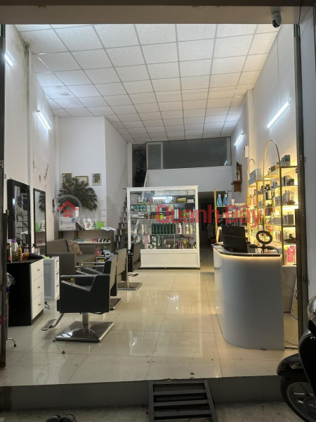 THE OWNER NEEDS TO URGENTLY REnovate a Women's Hair Salon IN Loc Tien Ward, Bao Loc City, Lam Dong Province Sales Listings