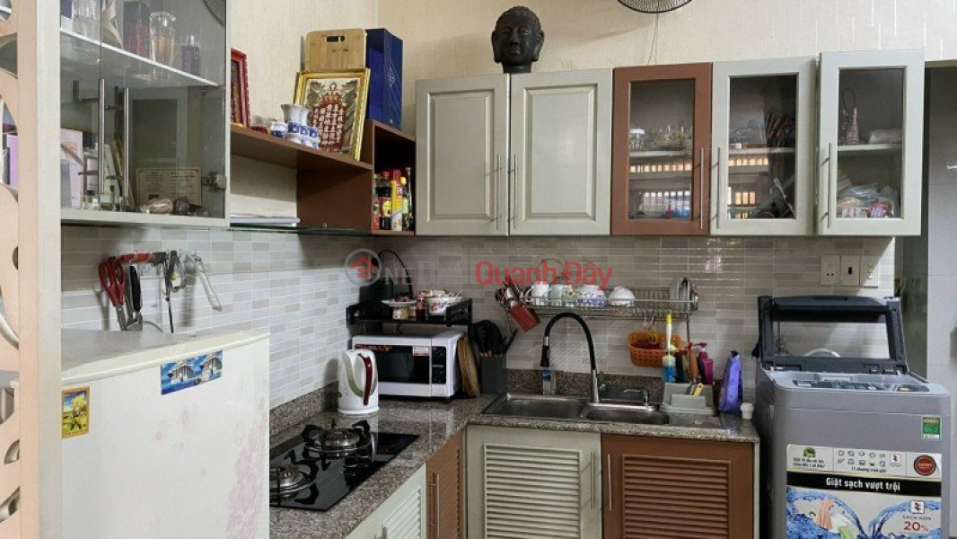 đ 4,5 tỷ | Nhà hẻm 237/ Trần Văn Đang Quận 3 - 36m² , đất ở hiện hữu , hẻm ba gác.2 tầng BTCT , 2pn Giá 4 tỷ 650