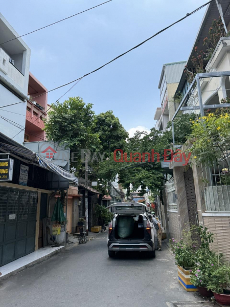 đ 7.5 Billion **House for sale in Bau Cat, Ward 11, Tan Binh District; (5x12) 2 floors, over 7 billion