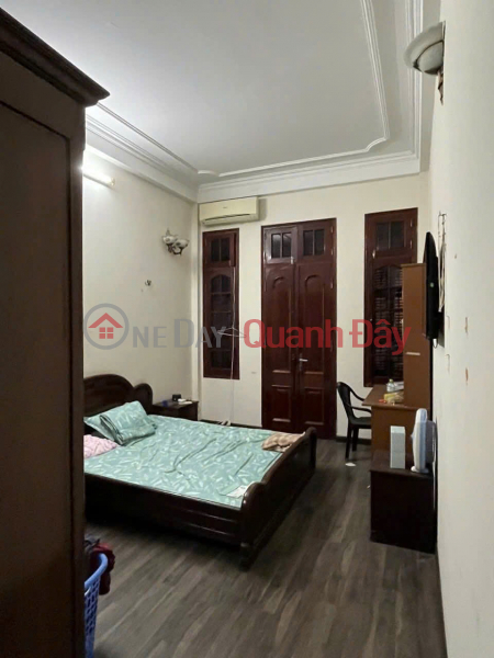 Property Search Vietnam | OneDay | Residential, Rental Listings | HOUSE FOR RENT IN CHUA BOC AREA, FULLY FURNISHED, CAR ACCESS ALLEY, 52M², 4 FLOORS, 4 BEDROOMS, 16 MILLION VND. 0903258273