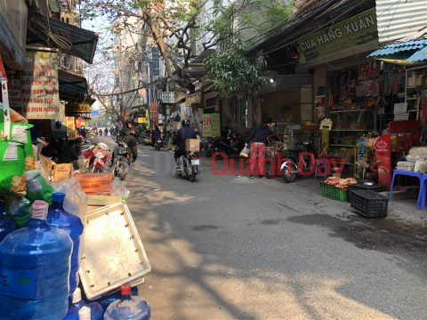 House for sale on De La Thanh Street, Dong Da District. 55m Frontage 4.4m Approximately 11 Billion. Commitment to Real Photos Accurate Description. _0