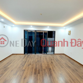 House for sale 47m2 6 bedrooms Nghi Tam street, Tay Ho Garage Car Elevator 7.4 Billion VND _0