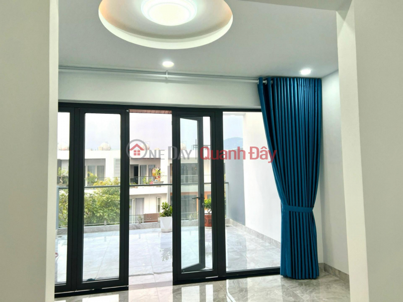₫ 20 Million/ month THUE493 3-storey house for rent in front of My Gia Urban Area, package 8