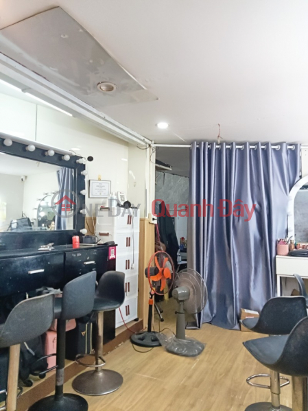 ► 2.9 billion VND. Alleyway accessible by car, right next to Nguyen Hoang main road, 29m2, 2 floors, suitable for business. Sales Listings