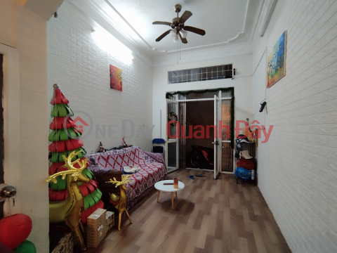 Private house for sale in Ngoc Khanh, Ba Dinh, 35m, 5 floors, business alley right away, 4.65 billion, contact 0817606560 _0
