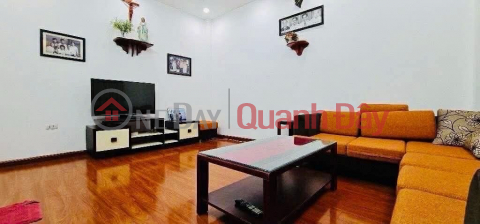 đào tấn 35m x5 tầng 7,95 tỷ ngõ thông thoáng,nhà đẹp ở ngay _0