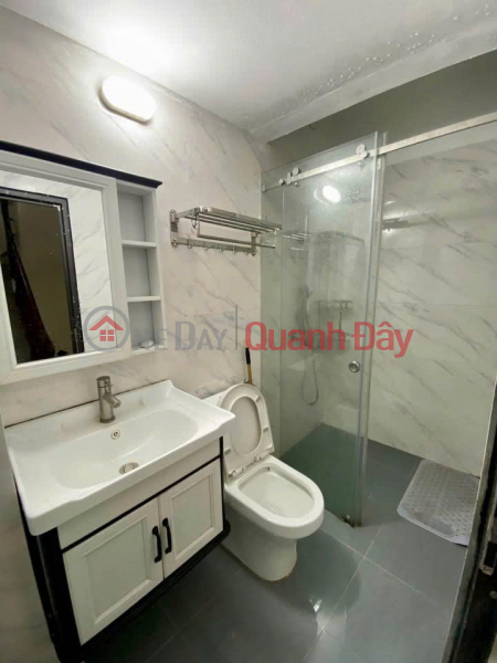 đ 12 triệu/ tháng | Cho thuê nhà nguyên căn Nguyễn Trãi 3.5 tầng x 40m2, 3 ngủ, 3 WC, 12 Triệu