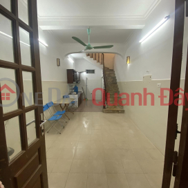 House for rent in lane 29 Khuong Ha, Thanh Xuan, 3 floors, 30m2, price 8.5 million, for family, group _0