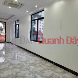 House for sale on Quan Thanh street, 56m2, 6 floors with elevator, over 35 billion, wide sidewalk, great business _0