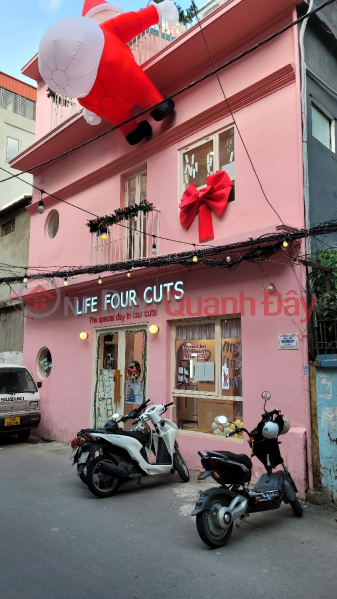 Life 4 Cuts Instant Photo Shoot - Alley 62/1 Dang Van Ngu (Chụp ảnh lấy liền Life 4 Cuts - Ngõ 62/1 Đặng Văn Ngữ),Dong Da District | (1)
