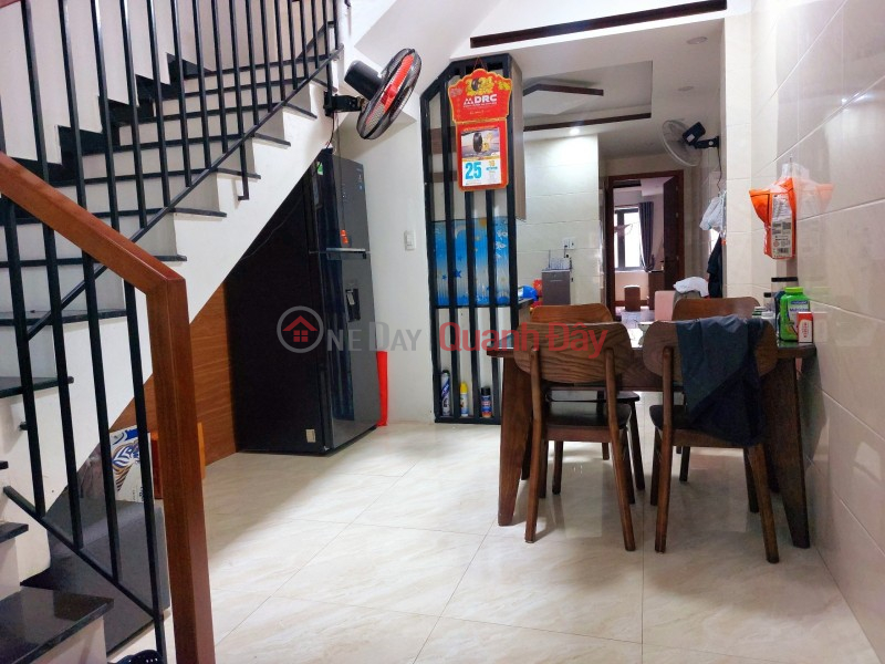 ► House on street 7.5m Pham Cu Luong right at Dragon Bridge, 100m2 3 floors, new for business, good price Sales Listings