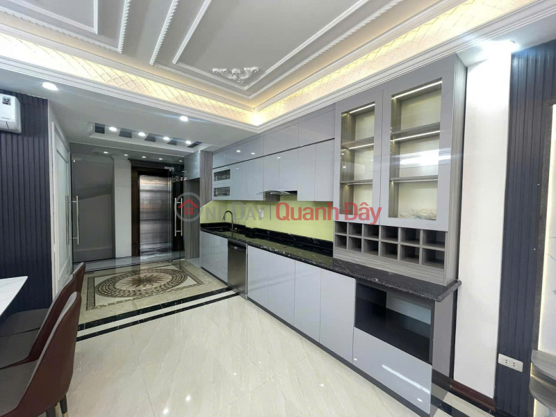 45 m2, Trần Quang Diệu,mặt tiền đẹp,nhỉnh 14 tỷ,ô tô tải vào nhà,trước nhà khuôn viên xanh sạch Việt Nam Bán | đ 14 tỷ