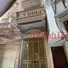 HOUSE FOR RENT FOR STUDENT GROUPS, FAMILY HOUSEHOLDS, OFFICES, ONLINE BUSINESS IN NGUYEN LUONG BANG, 4 FLOORS, 30M2, 4 NIGHTS, 15 MILLION _0