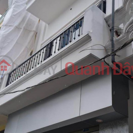 House for sale with 3 floors in the city center _0