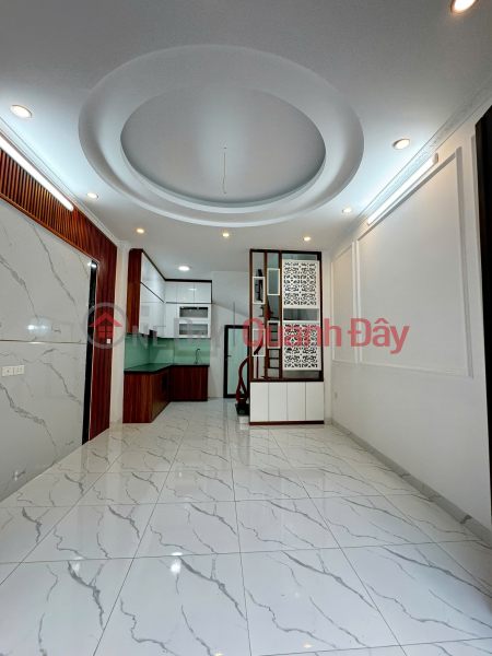 Property Search Vietnam | OneDay | Residential | Sales Listings | House for sale in Linh Nam Hoang Mai, 30m, 5 floors - Car distance 10m - Dong Thien, Hoang Mai - 6.8 billion, contact 0817606560