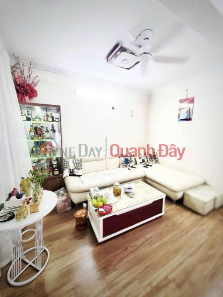 318 Đê La Thành 40m 4 tầng chỉ 7,7 tỷ, gần trường, chợ, đủ tiện nghi, Việt Nam | Bán | đ 7,7 tỷ
