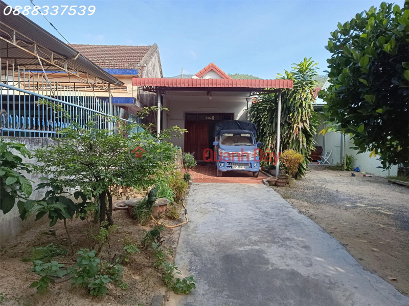 Owner needs to sell 562m2 frontage of National Highway 1A, City. Nha Trang, available 2 level 4 houses and 1 warehouse Sales Listings