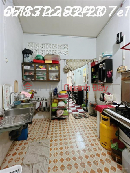 đ 4 Billion | District 4, 1\\/Nguyen Tat Thanh, 42m2, price 4 billion, surveillance alley, suitable for small family