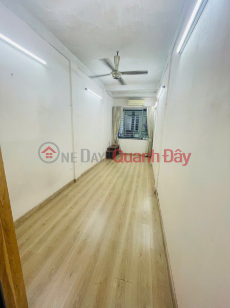 Cho thuê nhà nguyên căn ngõ 219 Tôn Đức Thắng, 33m2 x 4 tầng, 4 ngủ,.3 wc, 12 Triệu Việt Nam Cho thuê | đ 12 triệu/ tháng