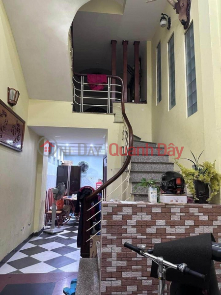 House for sale in Thanh Xuan District, people built close to Royal City, corner lot, near car and parking, Vietnam, Sales đ 4.13 Billion