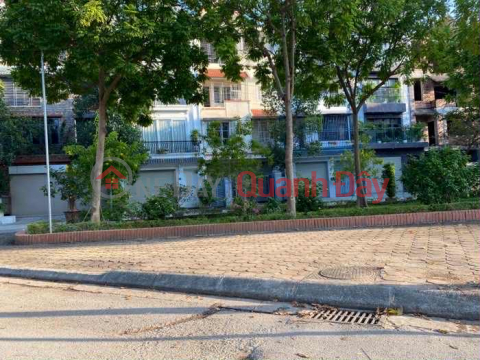 Adjacent to Thuong Thanh-Ly Son, 90m x 6 floors, 6m frontage, elevator, business, prime location _0