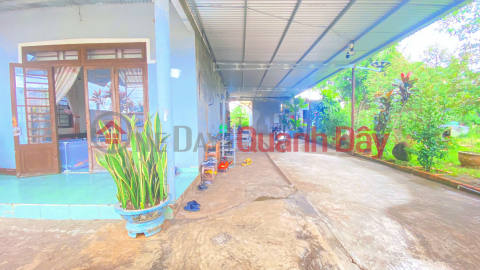 The house is located in the old Phu Hoi area - Duc Trong / Lam Dong - residential area. _0