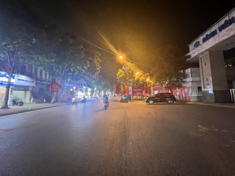 House for sale C4, Truong Lam street frontage, 36m x 6m, wide sidewalk, business only slightly over 11 billion, negotiable. Contact 0936123469 _0