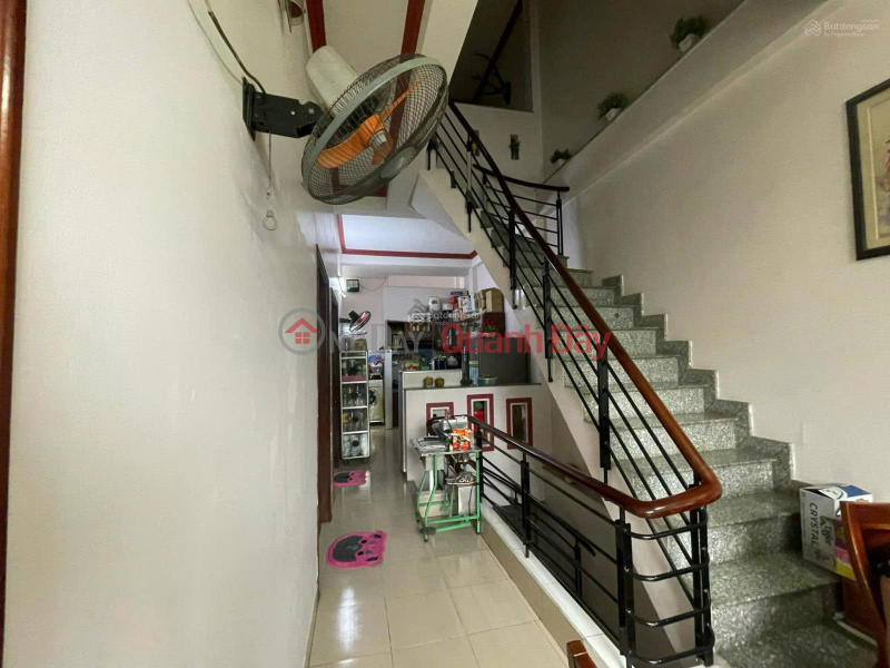 đ 9,5 tỷ NHÀ 3 TẦNG HẺM XE HƠI RỘNG - GẦN CHỢ, TRƯỜNG HỌC, BỆNH VIỆN BÌNH TÂN