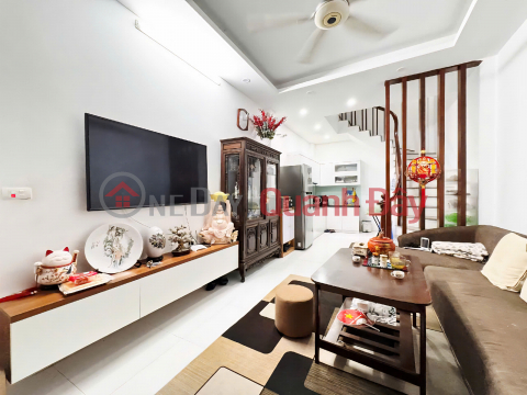 Rare beautiful house in Hoang Hoa Tham, alley near the street, car parking at the gate, 42m² x 5 floors, more than 10 billion _0