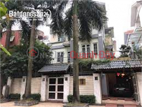 The owner sells villa in Me Tri Ha urban area 203m2, mt 13.4m, price 45 billion VND _0