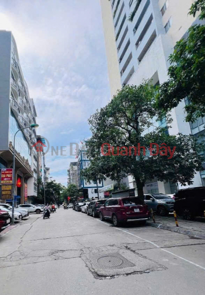 BÁN GẤP TÒA VĂN PHÒNG TRUNG TÂM CẦU GIẤY – VỈA HÈ – Ô TÔ TRÁNH – KINH DOANH BẤT CHẤP. 65M 33 TỶ Niêm yết bán