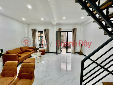 SUPER BARGAIN! OWNER Sells 2-bedroom, 2-bathroom house at 46\/5 Nguyen Chi Thanh Street, District 10, PRICE 5.05 BILLION _0